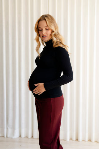 Bamboo stand-up collar sweater - black