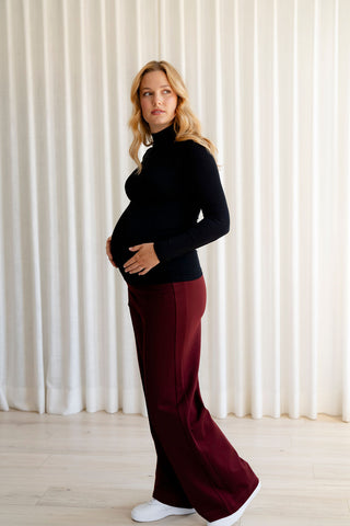 Bamboo stand-up collar sweater - black