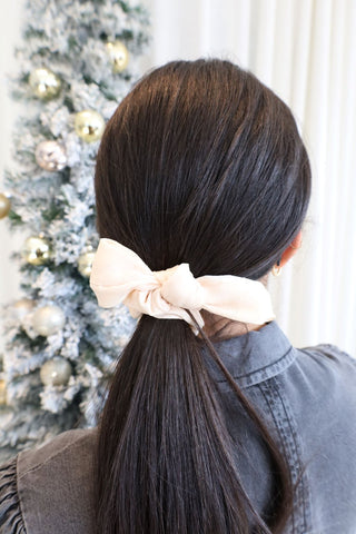 Curly scrunchie - satin cream