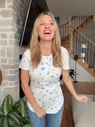 TALIA button-down T-shirt - powder blue floral
