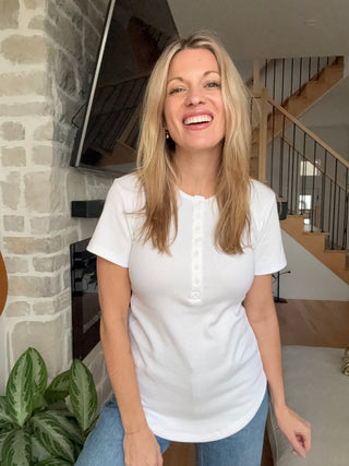 LÉGERS DÉFAUTS - TALIA Button T-shirt - white