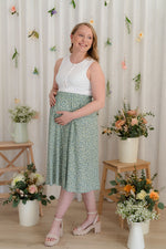 Floral skirt with elastic waist - soft green