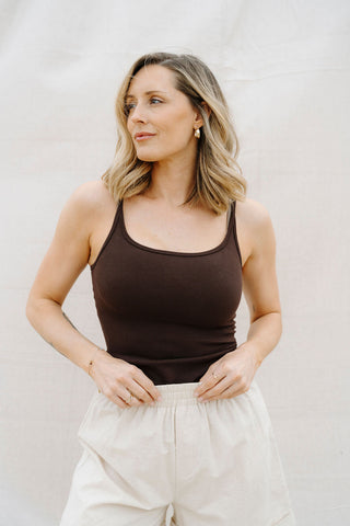 Camisole côtelé à bretelle en bambou - chocolat