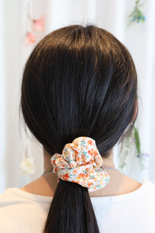 TRIO: 2 scrunchies & 1 clip - apricot