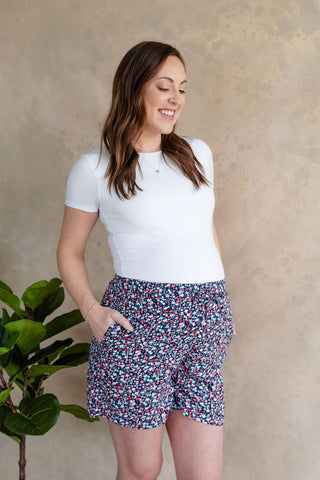 Shorts - navy floral