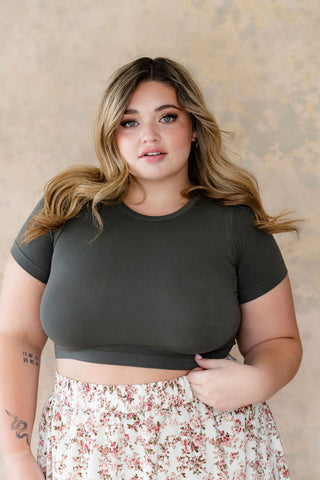 Short-sleeved bamboo crop top - khaki