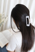 Large hair clip - white