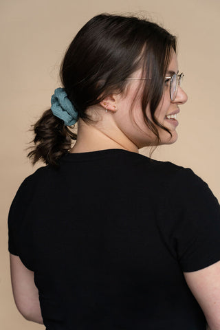 TRIO: 2 scrunchies & 1 clip - emerald pink