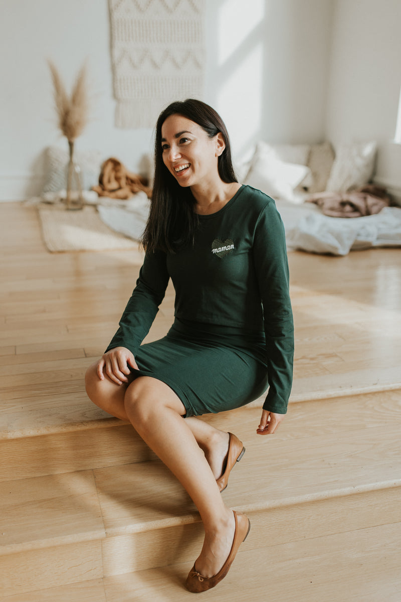 BALLOUNE DESIGN X ROSE MATERNITÉ - Robe AMANDINE avec BRODERIE MAMAN - vert forêt