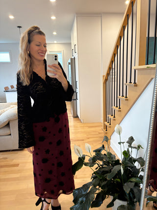 Cardigan dentelle à boucles - noir raffiné