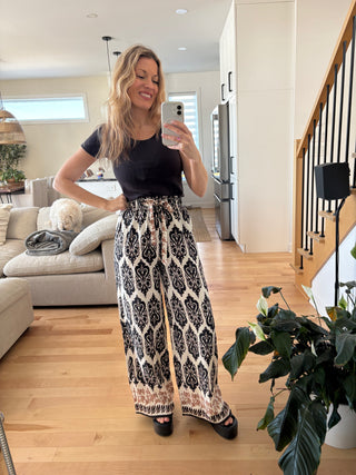 Pantalons amples - à motif marine