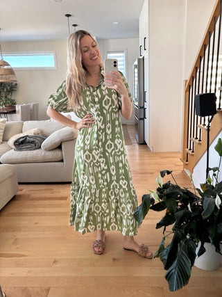 Robe SABRINA - motif géométrique abstrait - vert printanier