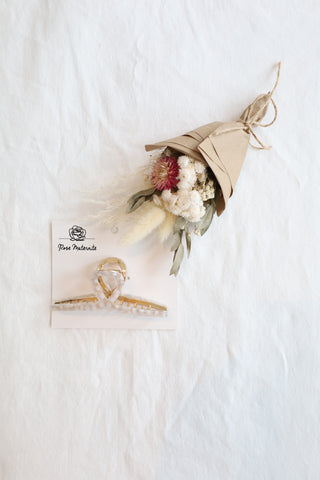 Pince à cheveux torsadée en métal - beige