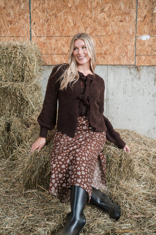 Jupe midi fleurie avec fente - combo brun & blanc