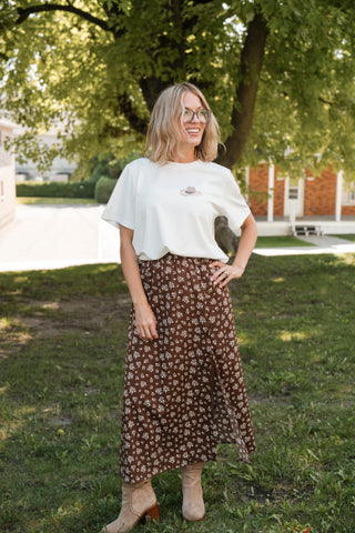 Jupe midi fleurie avec fente - combo brun & blanc
