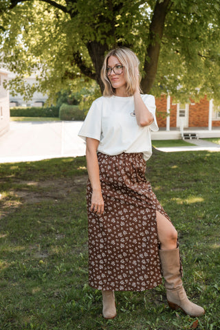 Jupe midi fleurie avec fente - combo brun & blanc