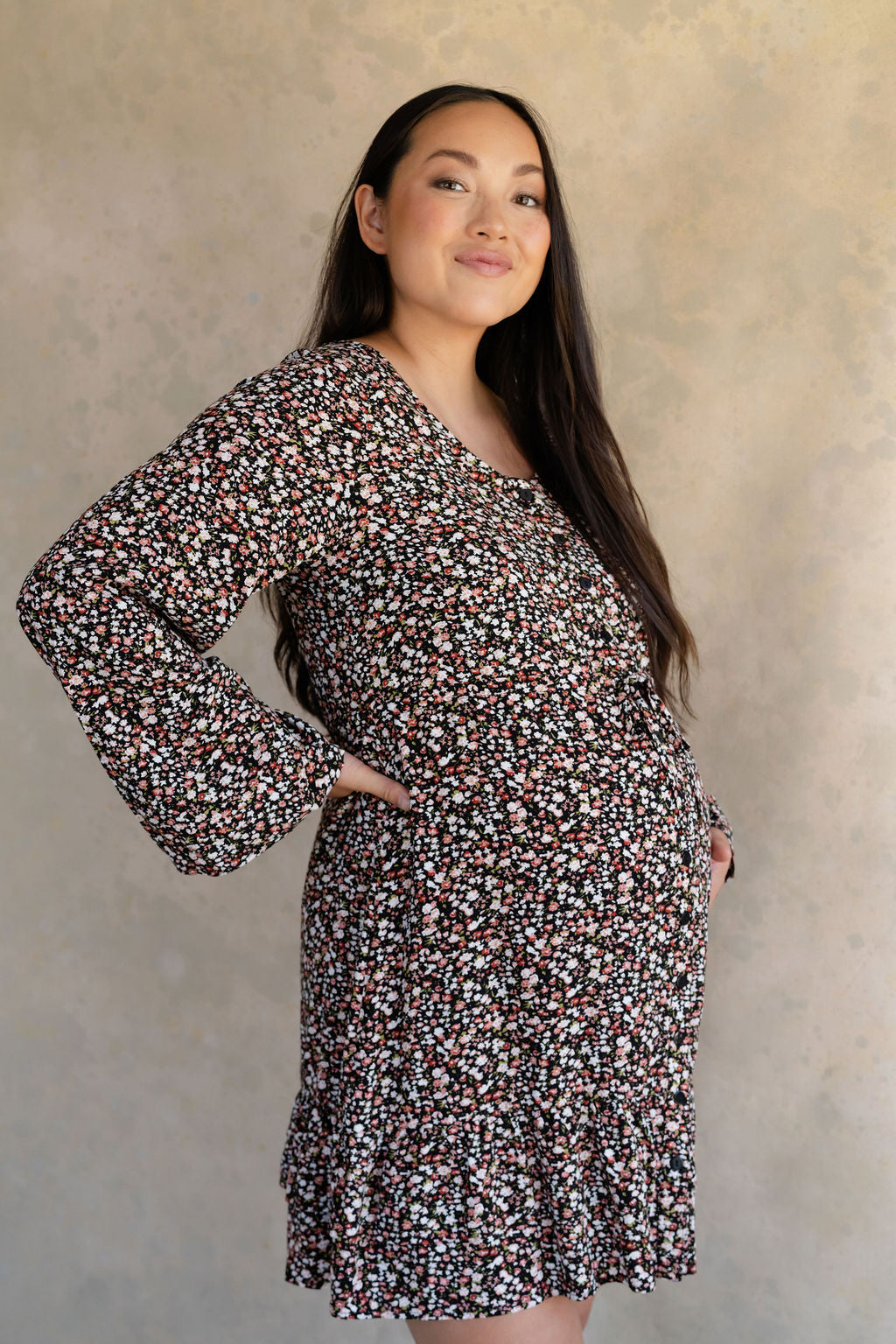 Robe fleurie à manches longues noir – ROSE MATERNITÉ