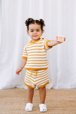 ROSE & LÉO - Petit outfit tricot - bouton d'or