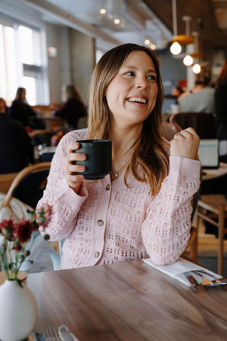Cardigan en maille léger - brise de roses
