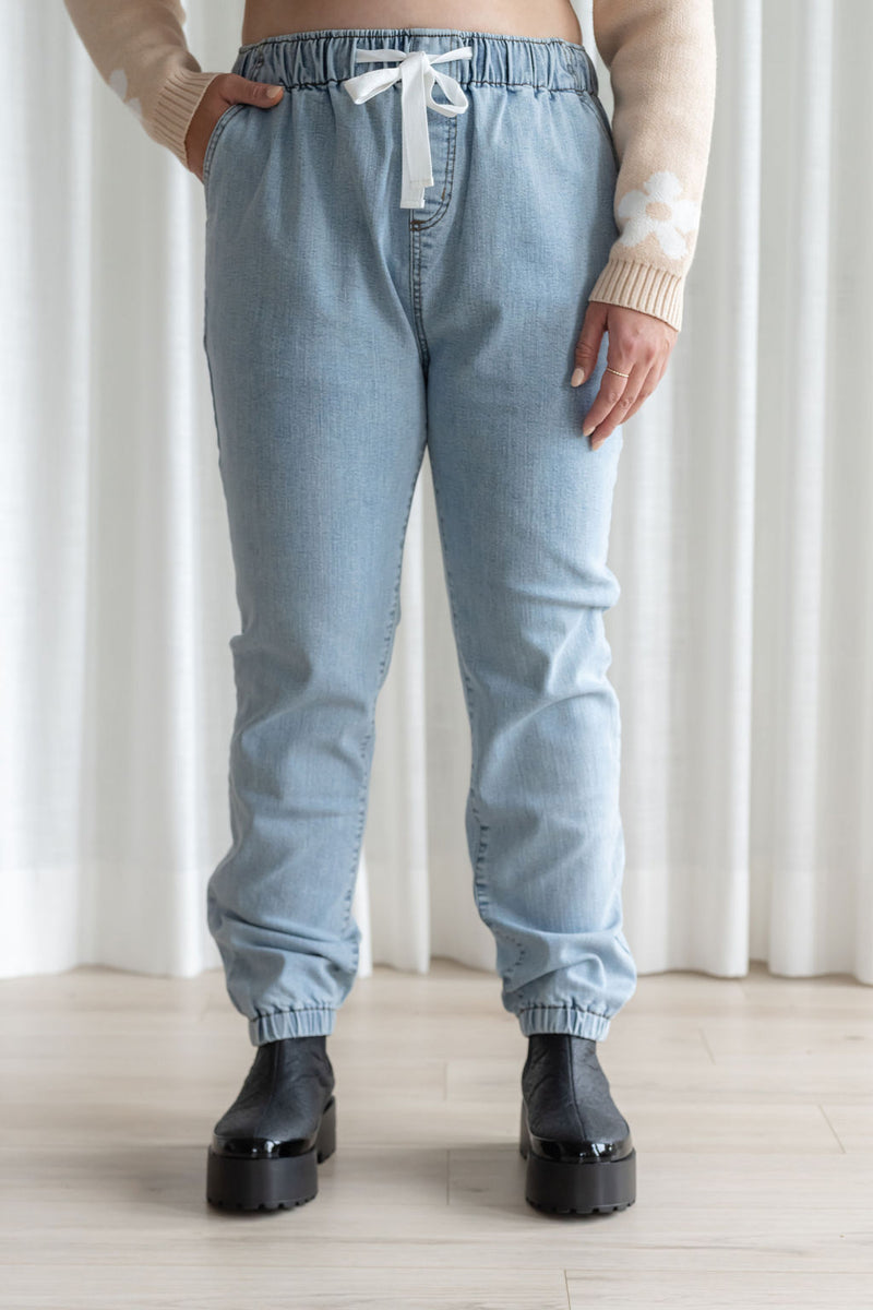 Jeans à taille élastique - bleu pâle