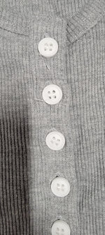 LÉGERS DÉFAUTS - T-shirt TALIA à boutons - gris pâle mix