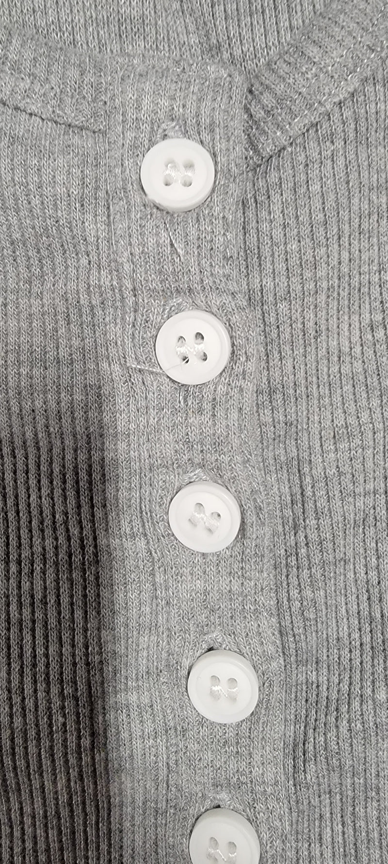 LÉGERS DÉFAUTS - T-shirt TALIA à boutons - gris pâle mix