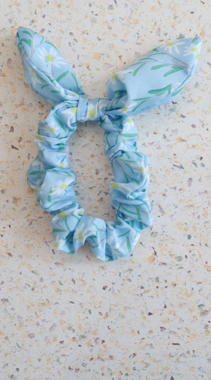 Chouchou à boucle fleuri - bleu pâle