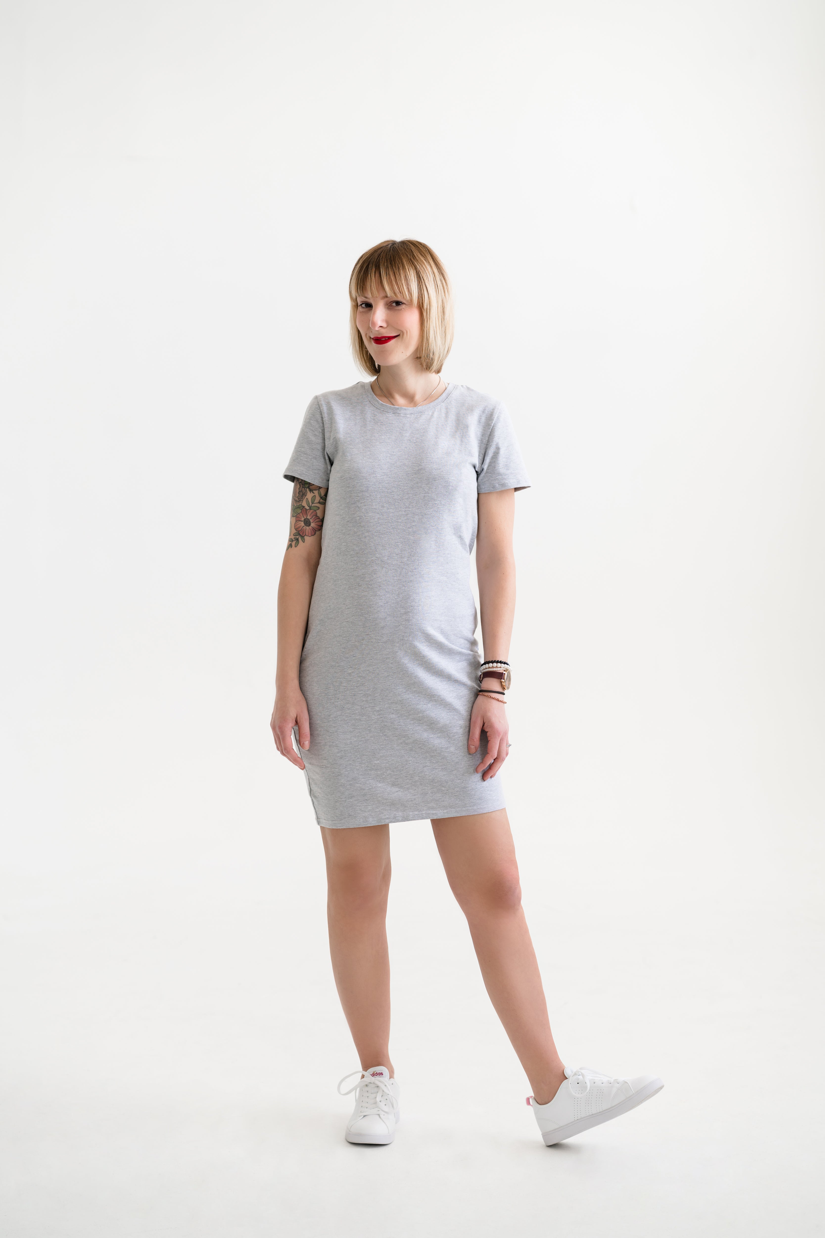 ROBE ETHNIQUE FLUIDE - Taille L - GRIS / ROSE FLORAL - VISCOSE - NEUF ROBE ETHNIQUE FLUIDE - Taille L - GRIS / ROSE FLORAL - VISCOSE - NEUF