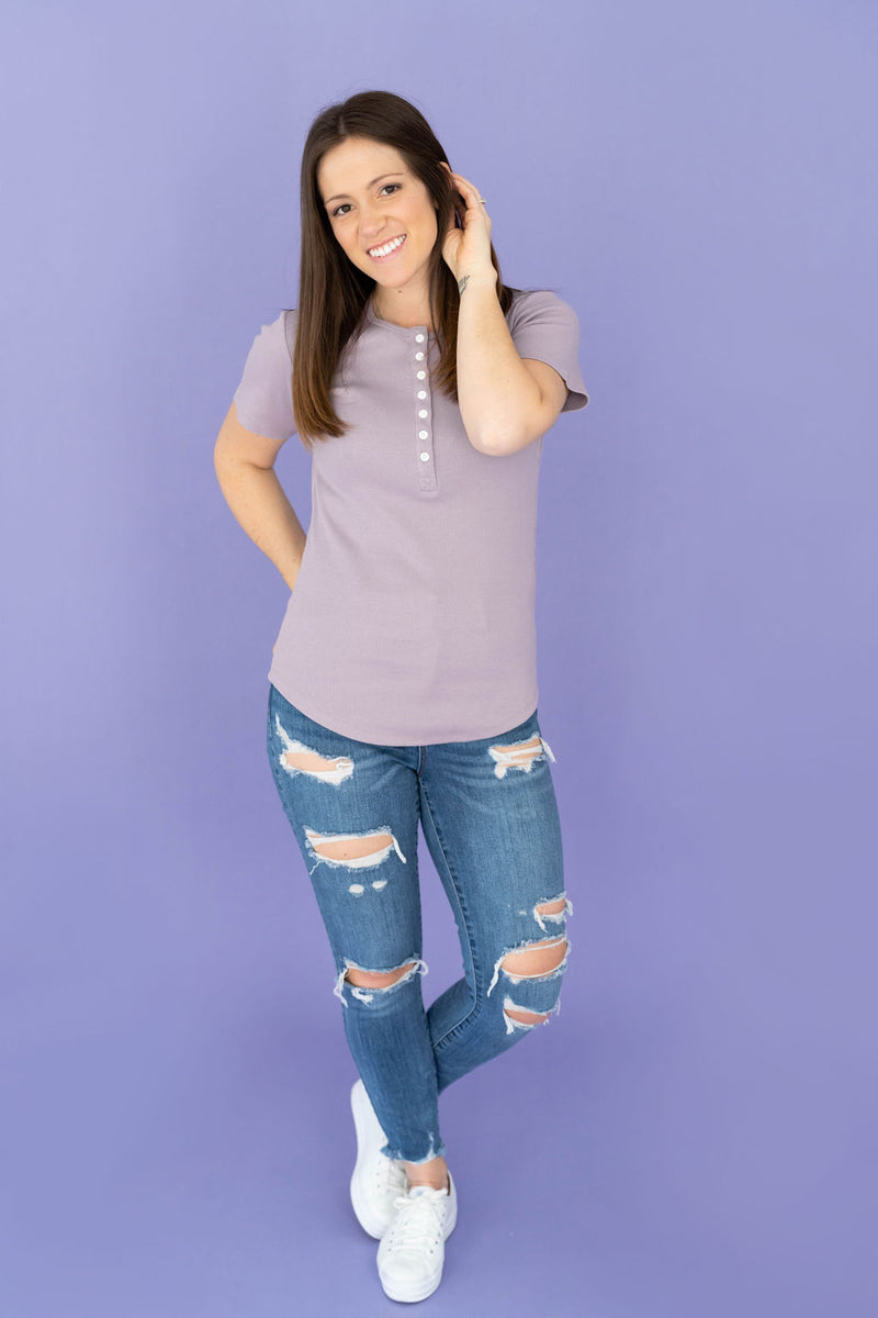 LÉGERS DÉFAUTS - T-shirt TALIA à boutons - lilas